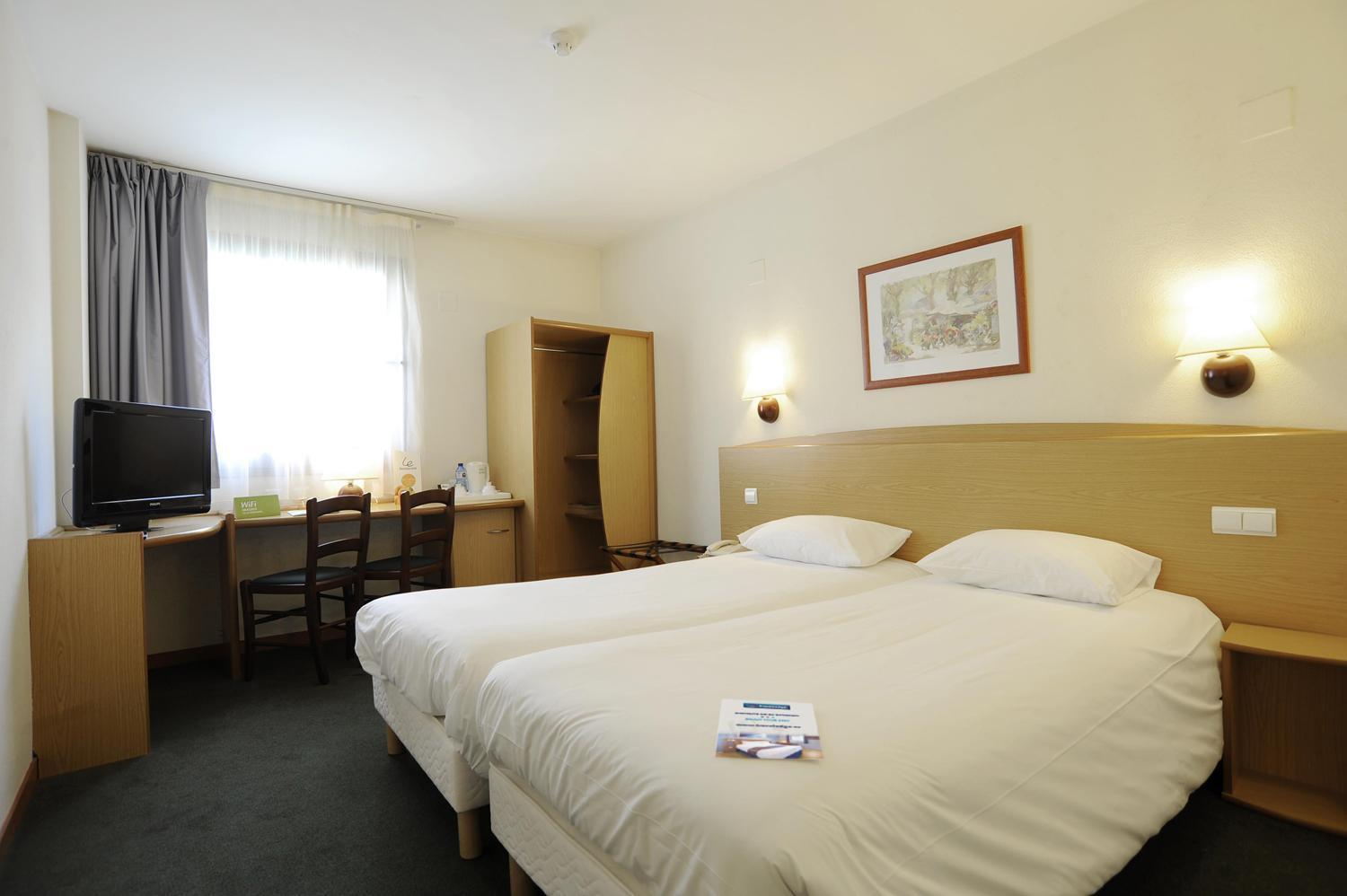 Travelodge Alicante Puerto Bagian luar foto